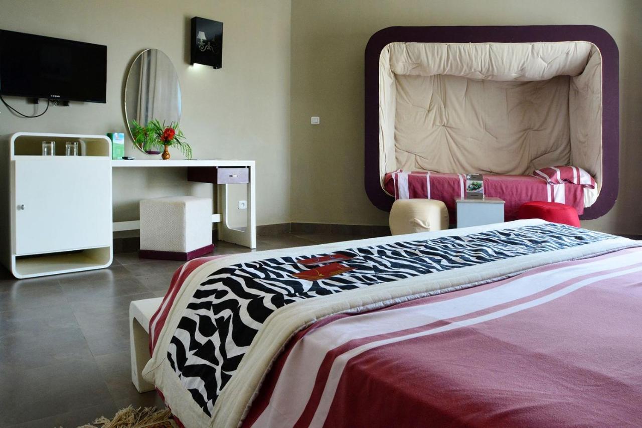 เฟียสตาบีชคลับ Hotel Mezraia ภายนอก รูปภาพ
