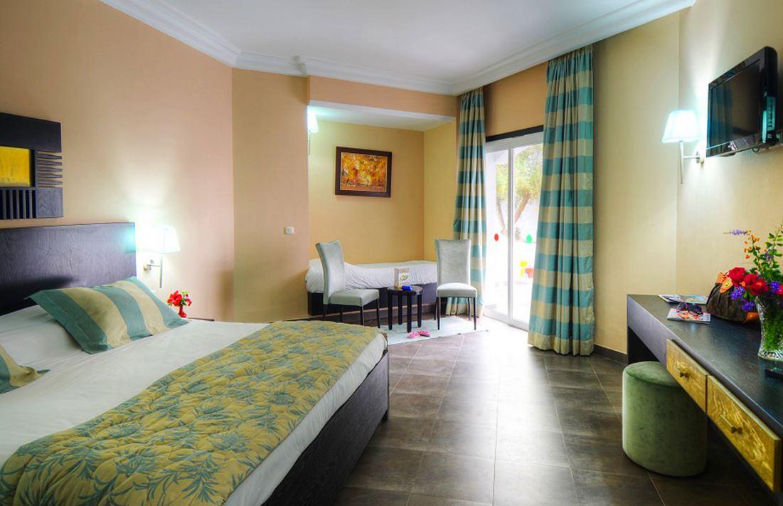 เฟียสตาบีชคลับ Hotel Mezraia ภายนอก รูปภาพ