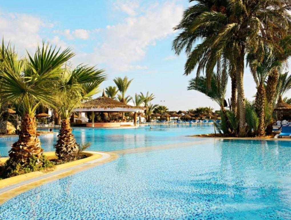 เฟียสตาบีชคลับ Hotel Mezraia ภายนอก รูปภาพ