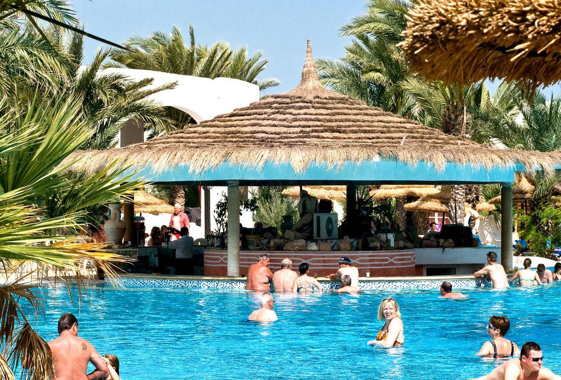 เฟียสตาบีชคลับ Hotel Mezraia ภายนอก รูปภาพ